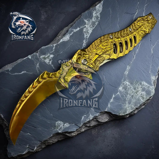 "Skull Karambit Knife: A Lifesaving Companion in the Wilderness"